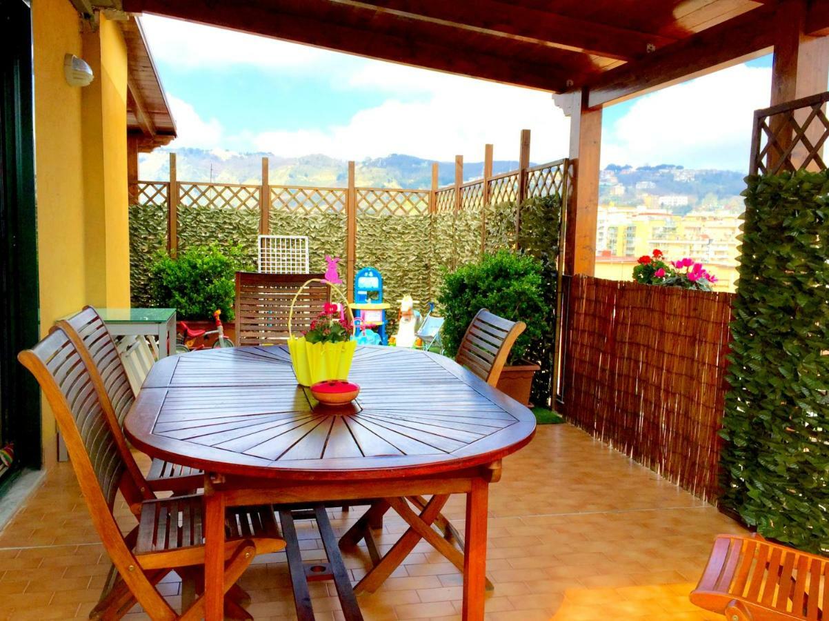 Suite Delicia Apartment - Appartamento Con Terrazza نابولي المظهر الخارجي الصورة